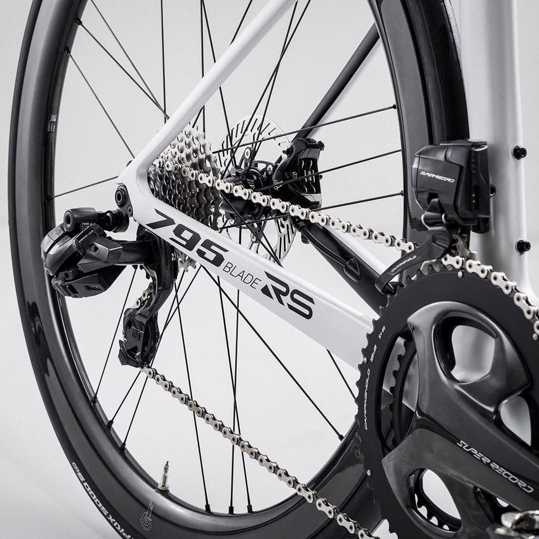LOOK 795 Blade 2RS Iconic/Platinum White Campagnolo SR 12 WRL Bora XL