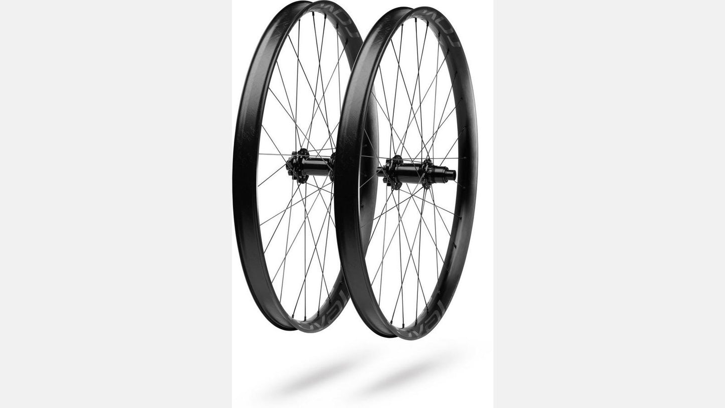 Roval Traverse Fattie 38 27.5 148