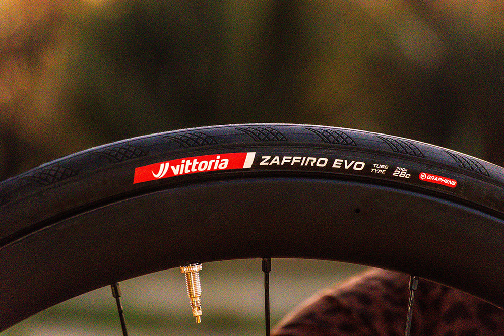 Zaffiro EVO V 700 x 28c fold full black G2.0